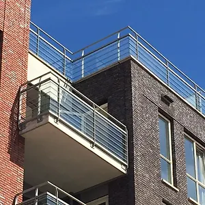 Apartment Hellingweg Met Balkon, Den Haag